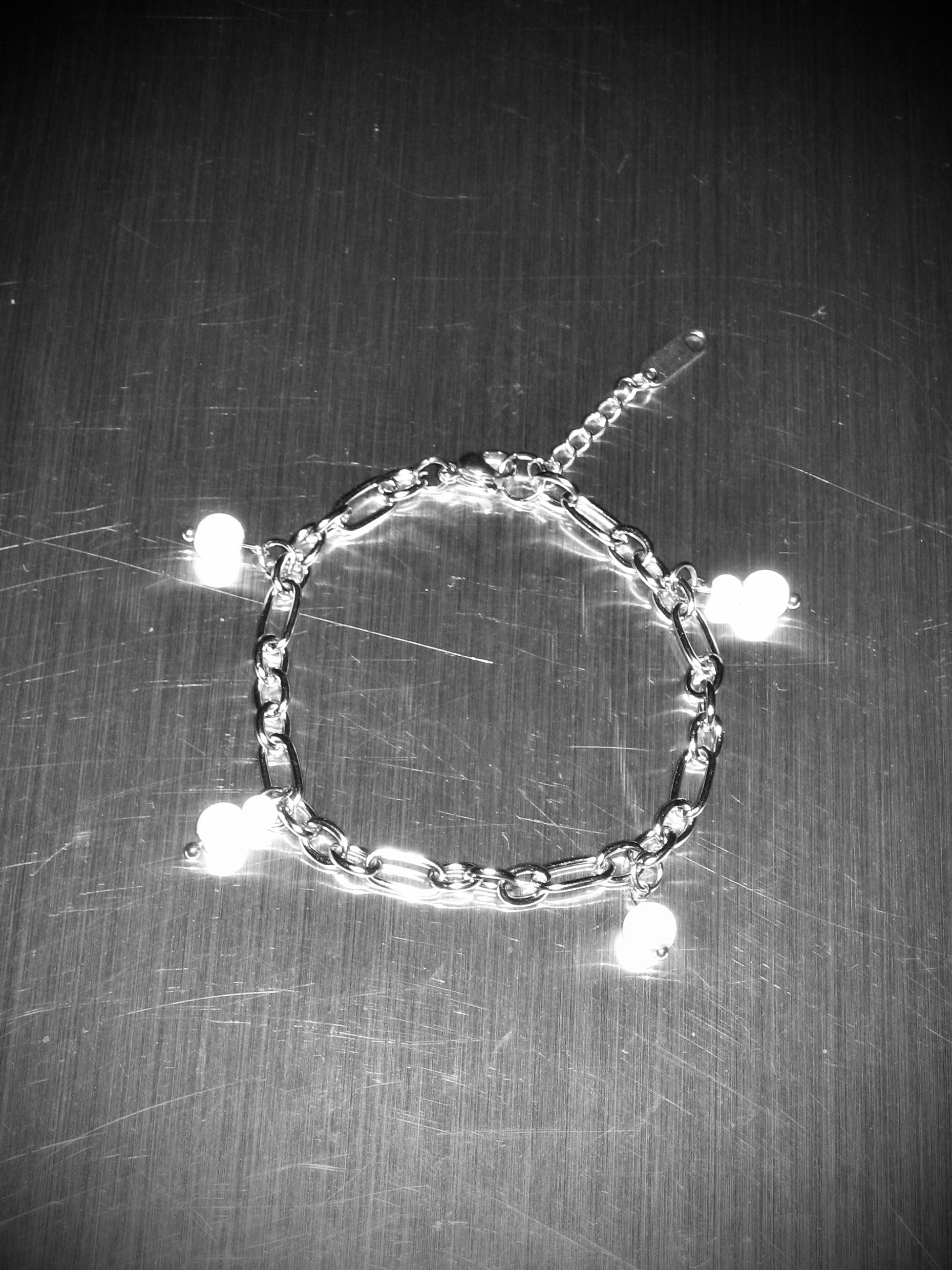 STEEL Reflective Pearls Bracelet 001