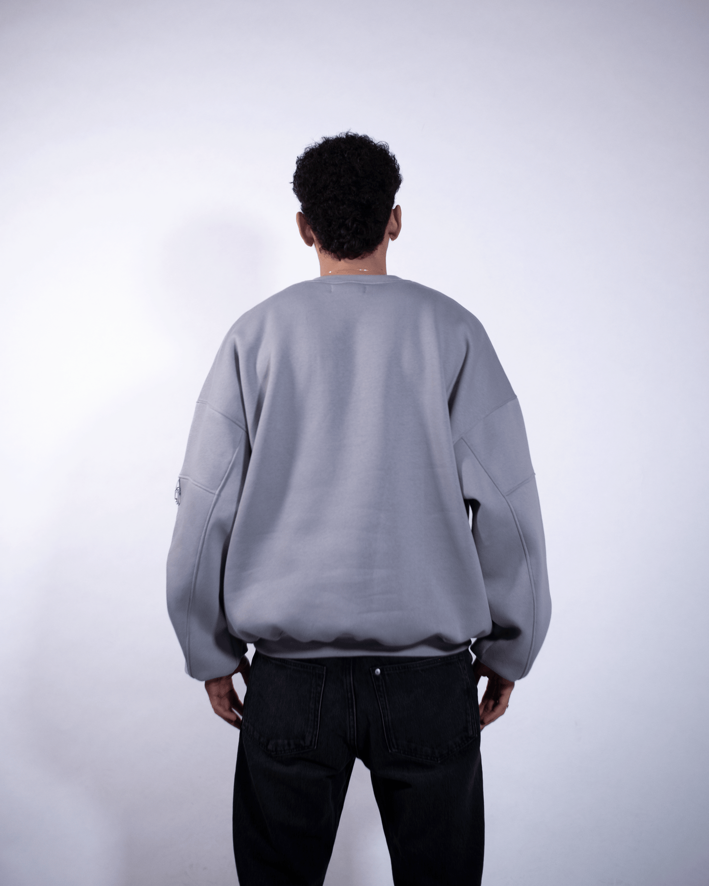 BASIC Sweater Grey